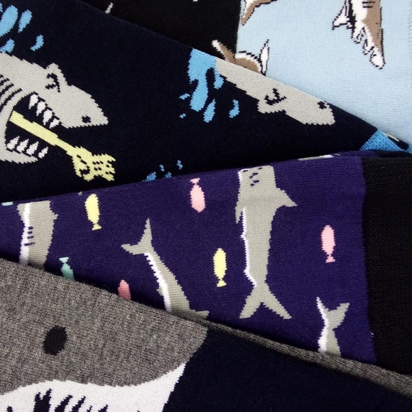 FREE! Shark Themed Socks Set OF 4 - Picture 5 of 8